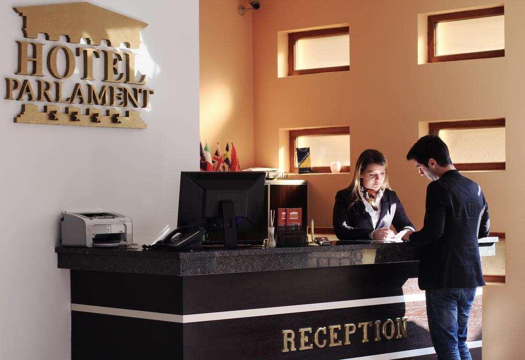 Hotel Parlament Pristina Interieur foto